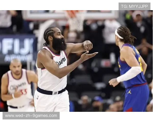 哈登分球再接应，洛杉矶快船思路清楚