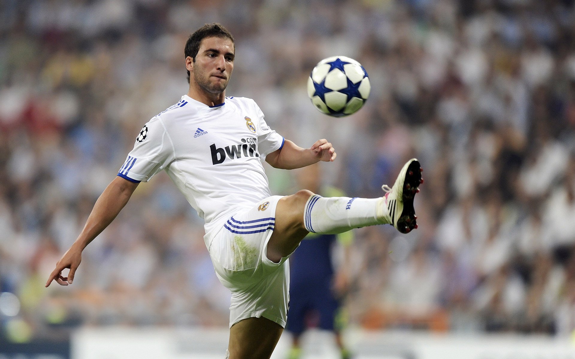 尼斯锋线组合多点开花战术丰富，一进的进能组什么词